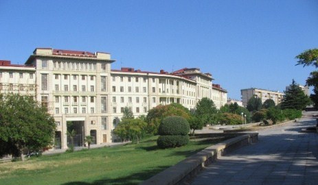 Кабмин Азербайджана внес изменения в список электронных услуг